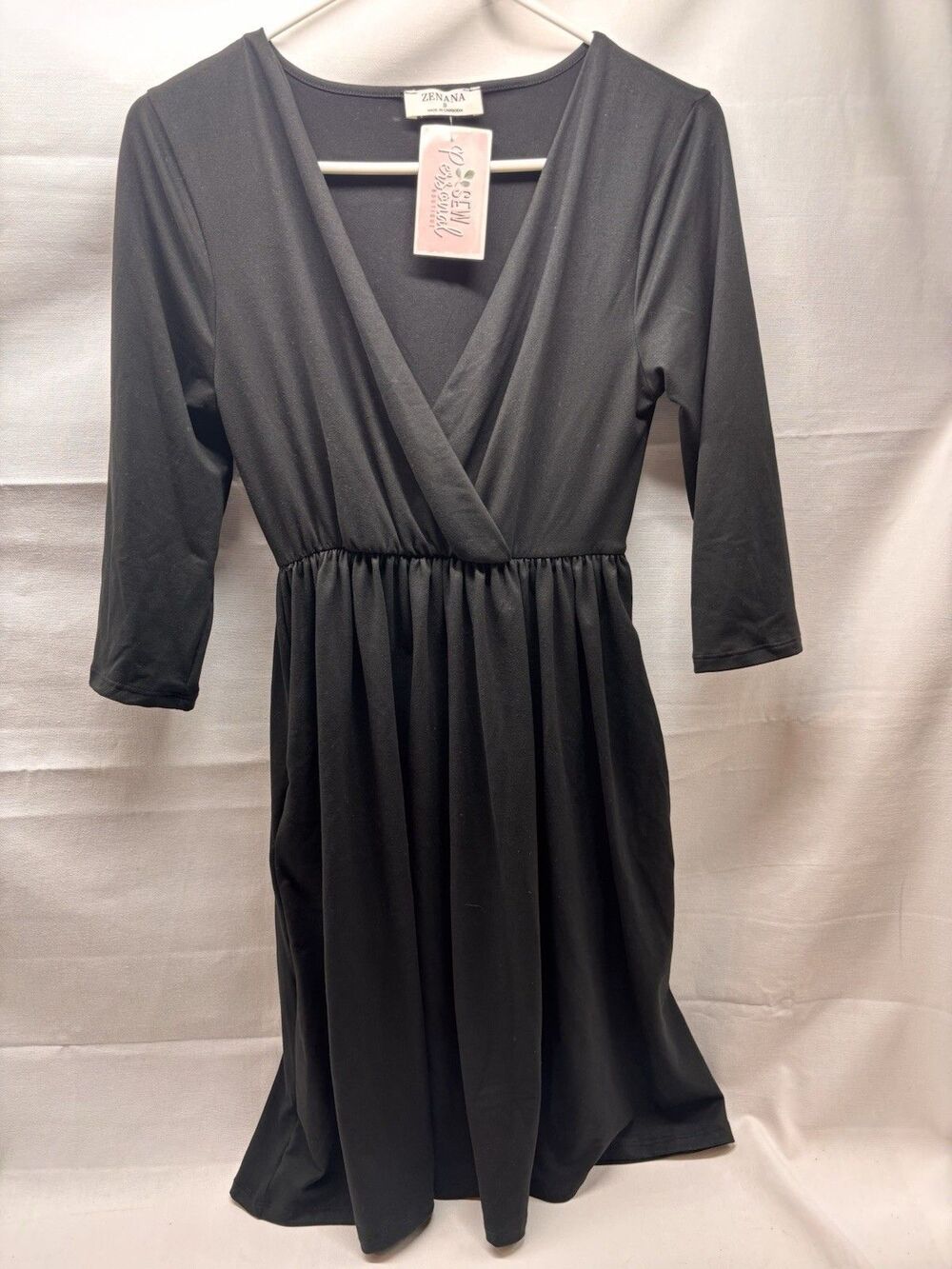 Zenana Women's 3/4 Sleeve Black V Neck With Elastic Waist W/ Pockets Small